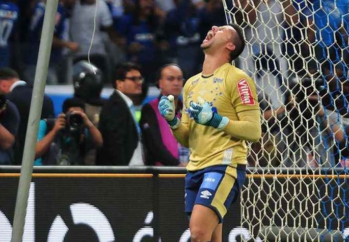 Fábio, hoje no Flu, foi bicampeão da Copa do BR em 2017 e 2018 pelo Cruzeiro, o maior campeão do torneio