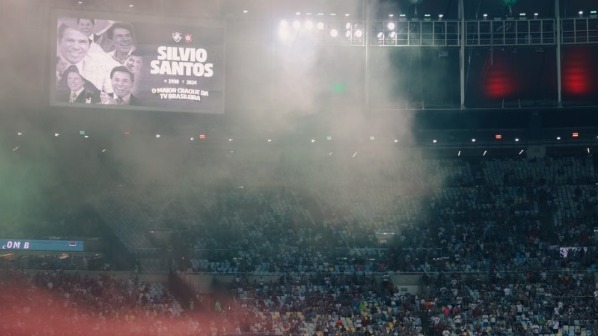 Em uma rodada com homenagens a Silvio Santos, Botafogo goleia Flamengo e volta a liderar o Brasileirão