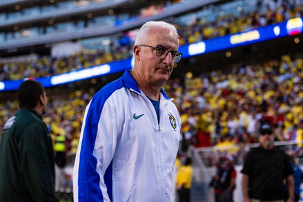Técnico do Brasil assumiu a responsabilidade pela eliminação da equipe na Copa América