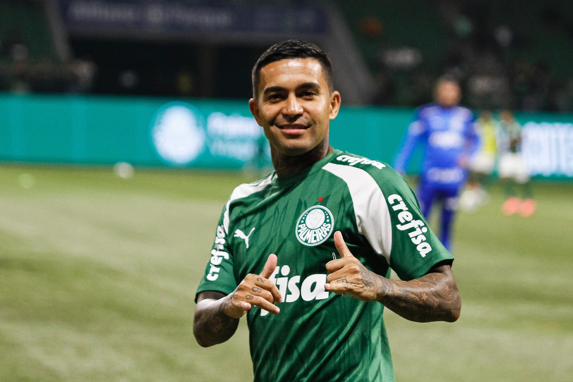 Dudu retorna como titular no Palmeiras após quase um ano