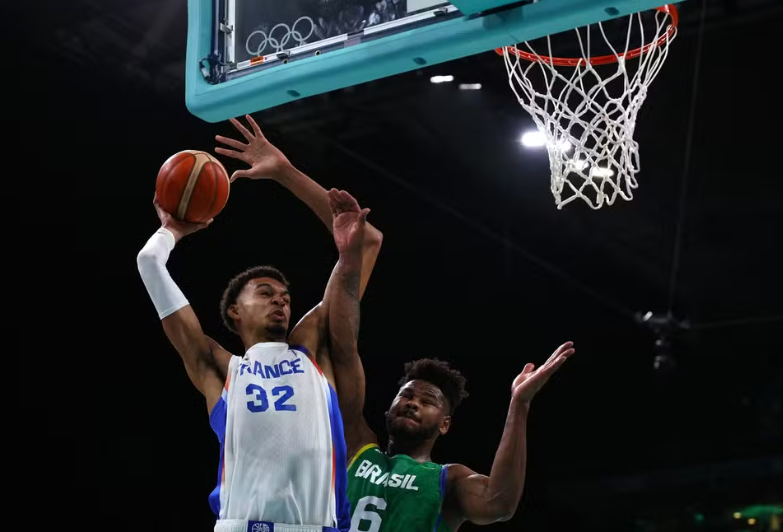 Brasil Começa Bem, Mas Perde para a França no Basquete Masculino