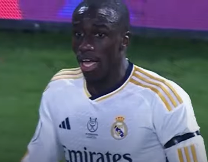 Real Madrid renova contrato de Ferland Mendy