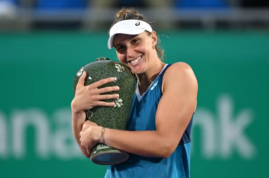 Bia Haddad é campeã do WTA 500 de Seul e sobe ao 12º lugar do ranking mundial de tênis