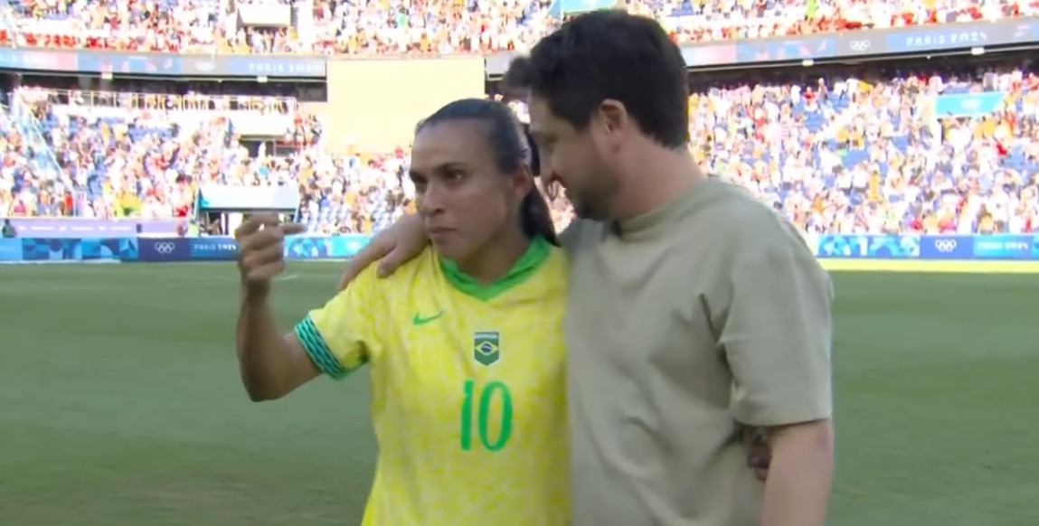 Na despedida de Marta das Olimpíadas, Brasil perde para os EUA no futebol feminino e fica com a prata