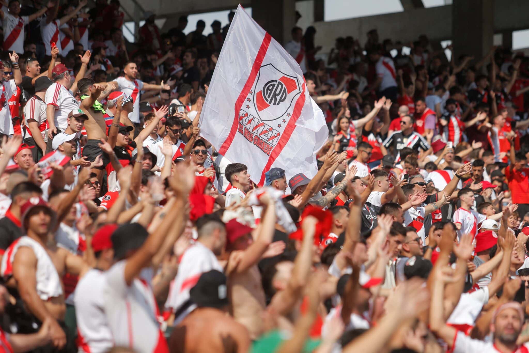 Temperley x River Plate: Palpites, escalações e onde assistir - Copa da Argentina - 21/05/2024