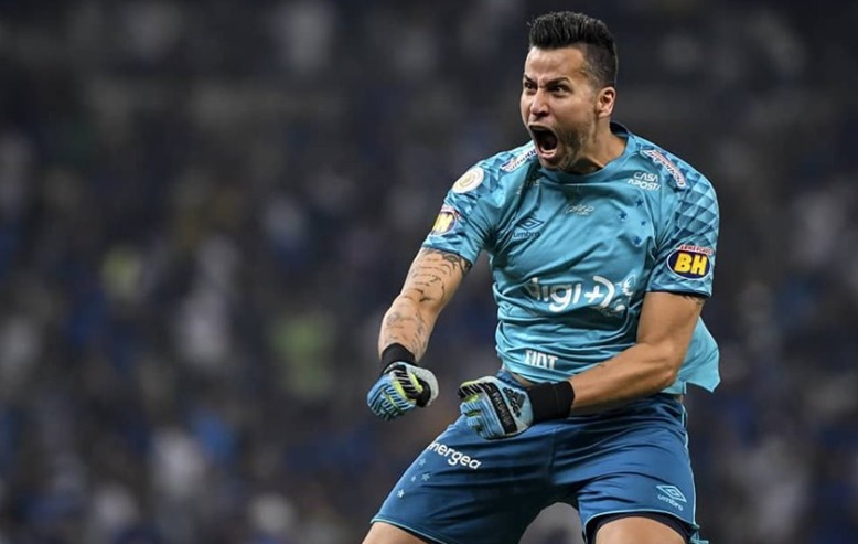 O goleiro Fábio, hoje no Flu, é tricampeão da Copa do Brasil com o Cruzeiro