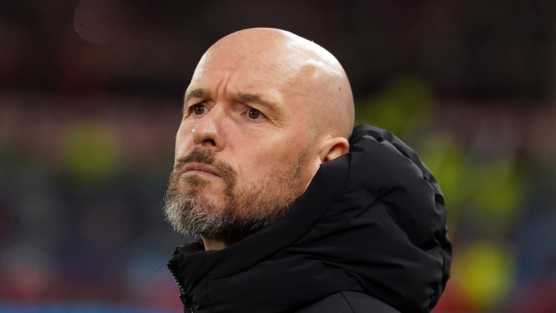 Manchester United renova o contrato com ten Hag até o verão de 2026