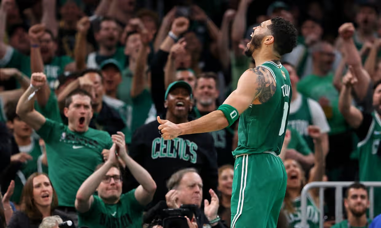 Boston derrota Dallas no quinto jogo da série final da NBA e vence o torneio