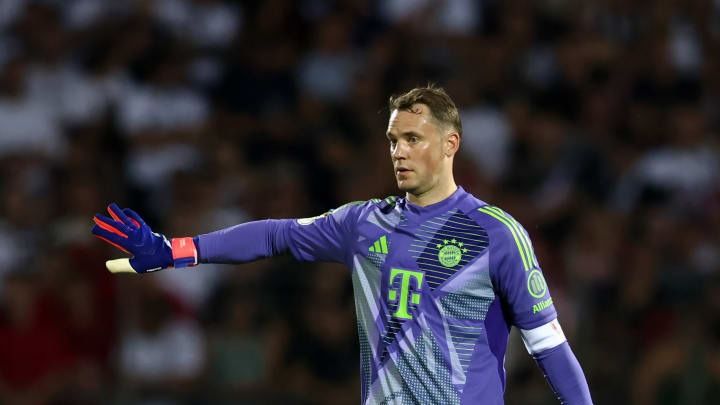 Neuer to Negotiate Contract Extension with Bayern This Year