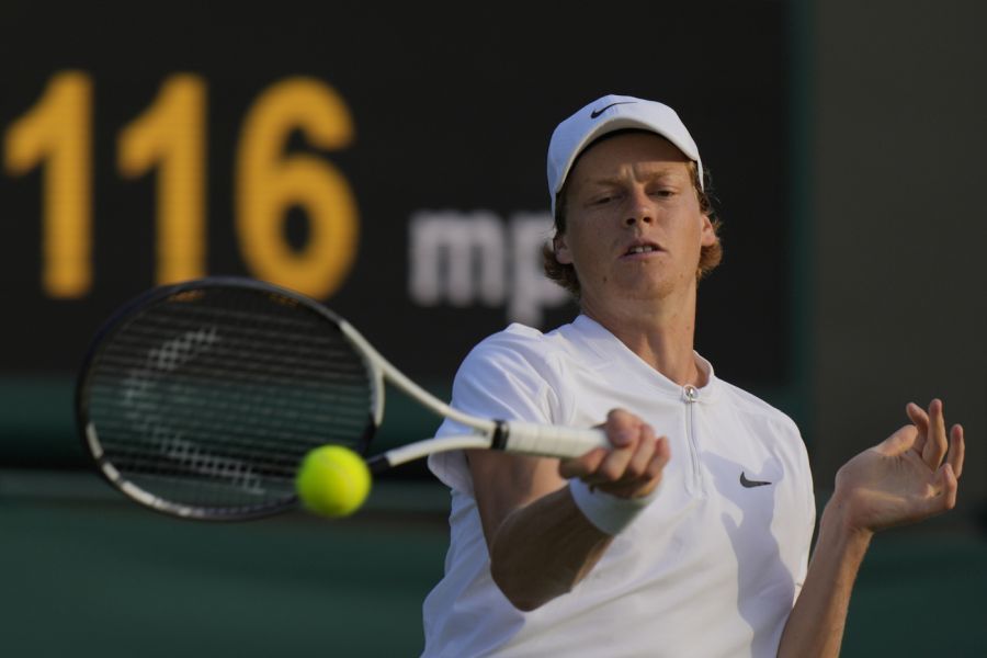 Resultado del partido entre Jannik Sinner y John Isner en Wimbledon 2022: victoria para el italiano con clase