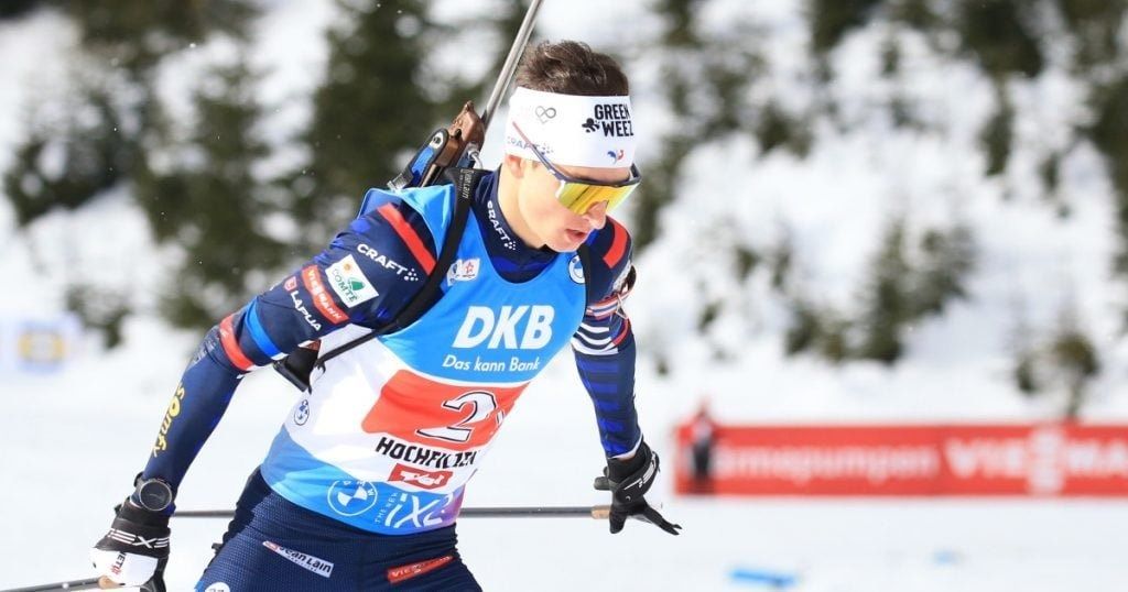 Biathlete Perrot Wins Mass Start at First Stage of World Cup