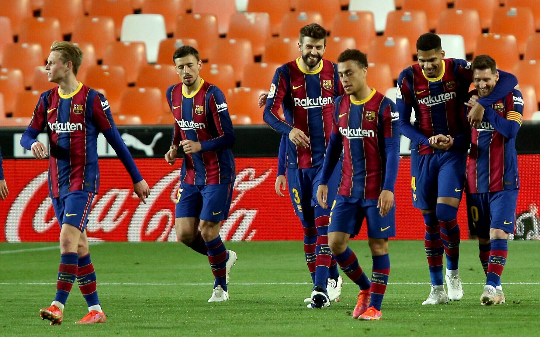 Barcelona President Expresses Satisfaction with Team Composition and Coach