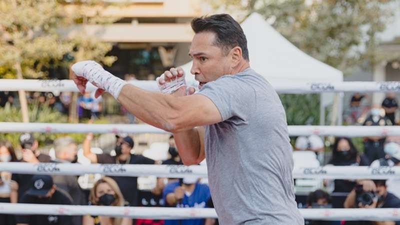 Oscar De La Hoya Names Future Super Middleweight King