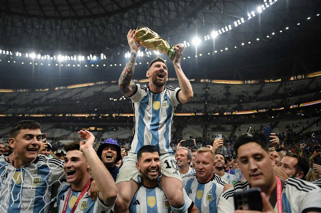 Argentina national team thanks the fans for the championship parade in Buenos Aires