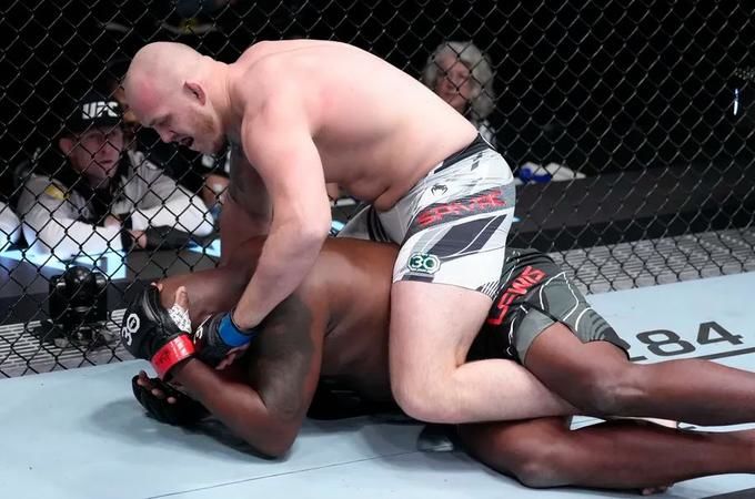 Spivak wants a top-5 opponent after beating Derrick Lewis