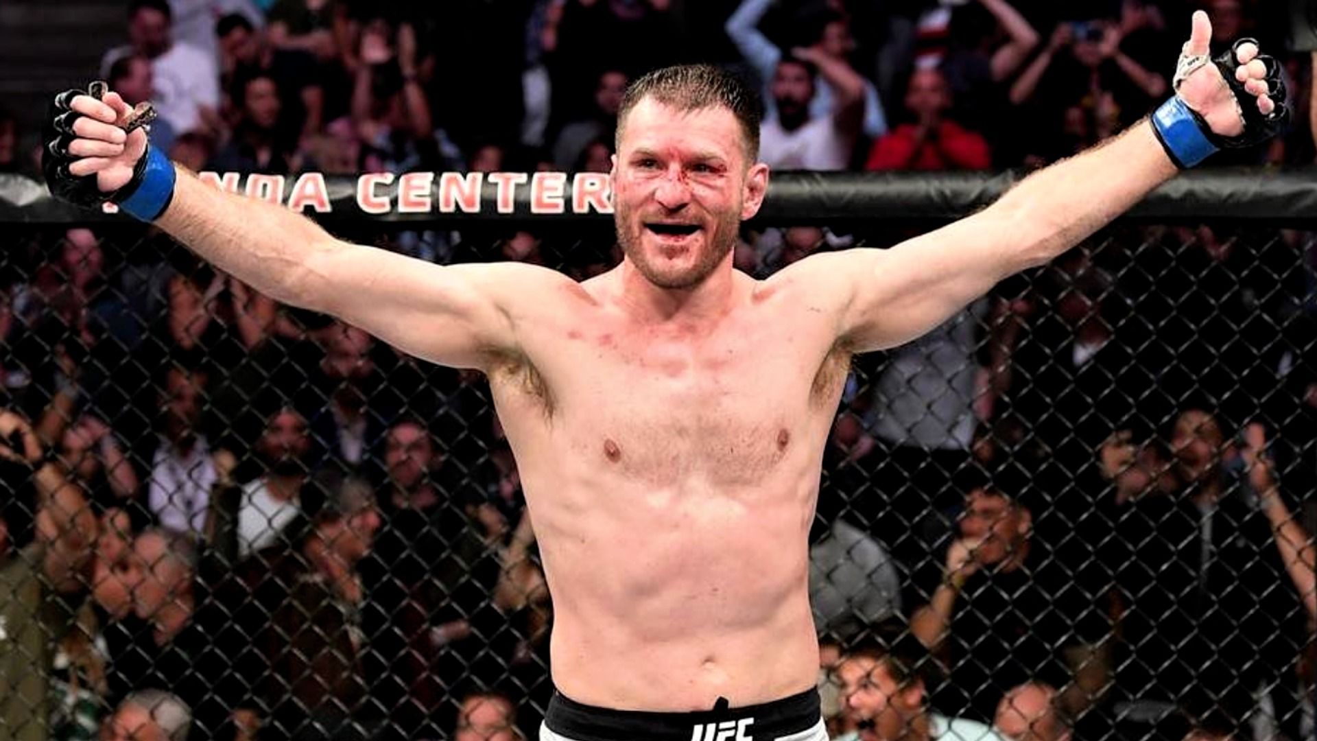 Miocic Publicly Apologizes to Jones for Calling Him a B*tch