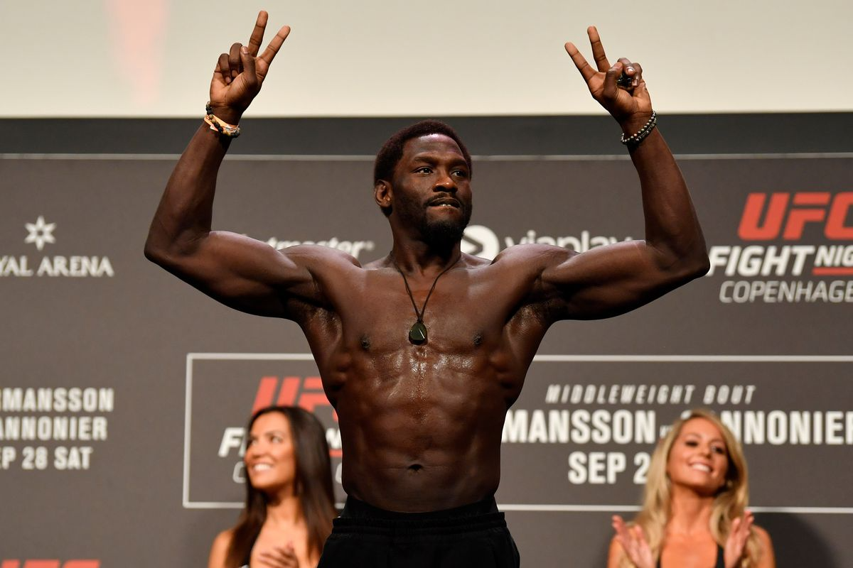 Cannonier To Back Up Adesanya vs Strickland At UFC 293 In Australia