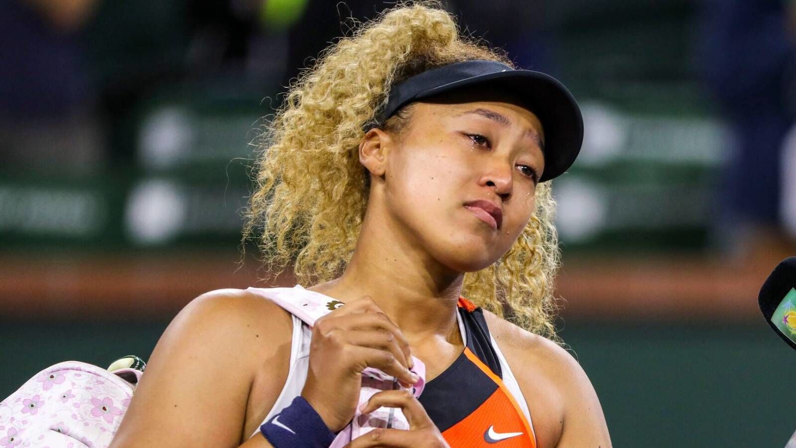 Naomi Osaka, después de anunciar que regresaba a Roland Garros, no estuvo lista para la primera ronda