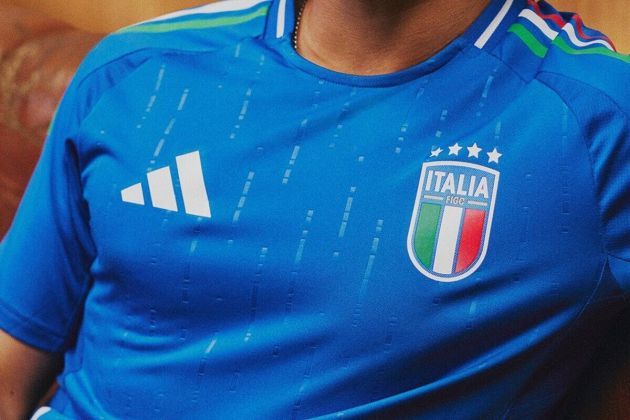 Italy home kit Euro 2024